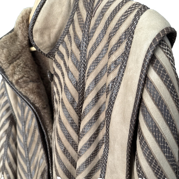 Vintage Suede & Embossed Leather Shearling Coat Tan Brown Boho Size 42 (M/L) - Picture 6 of 16